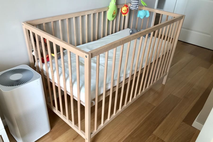 Обзор мебели для малыша из IKEA: кроватка сниглар